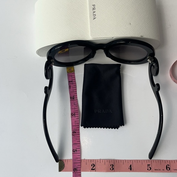 Authentic Prada Round Sunglasses ~ Catwalk SPR27NS - Picture 13 of 16